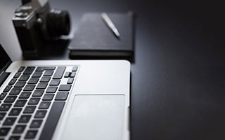 乐鱼体育官网下载-利物浦客场大胜，赢得连胜卫冕领袖